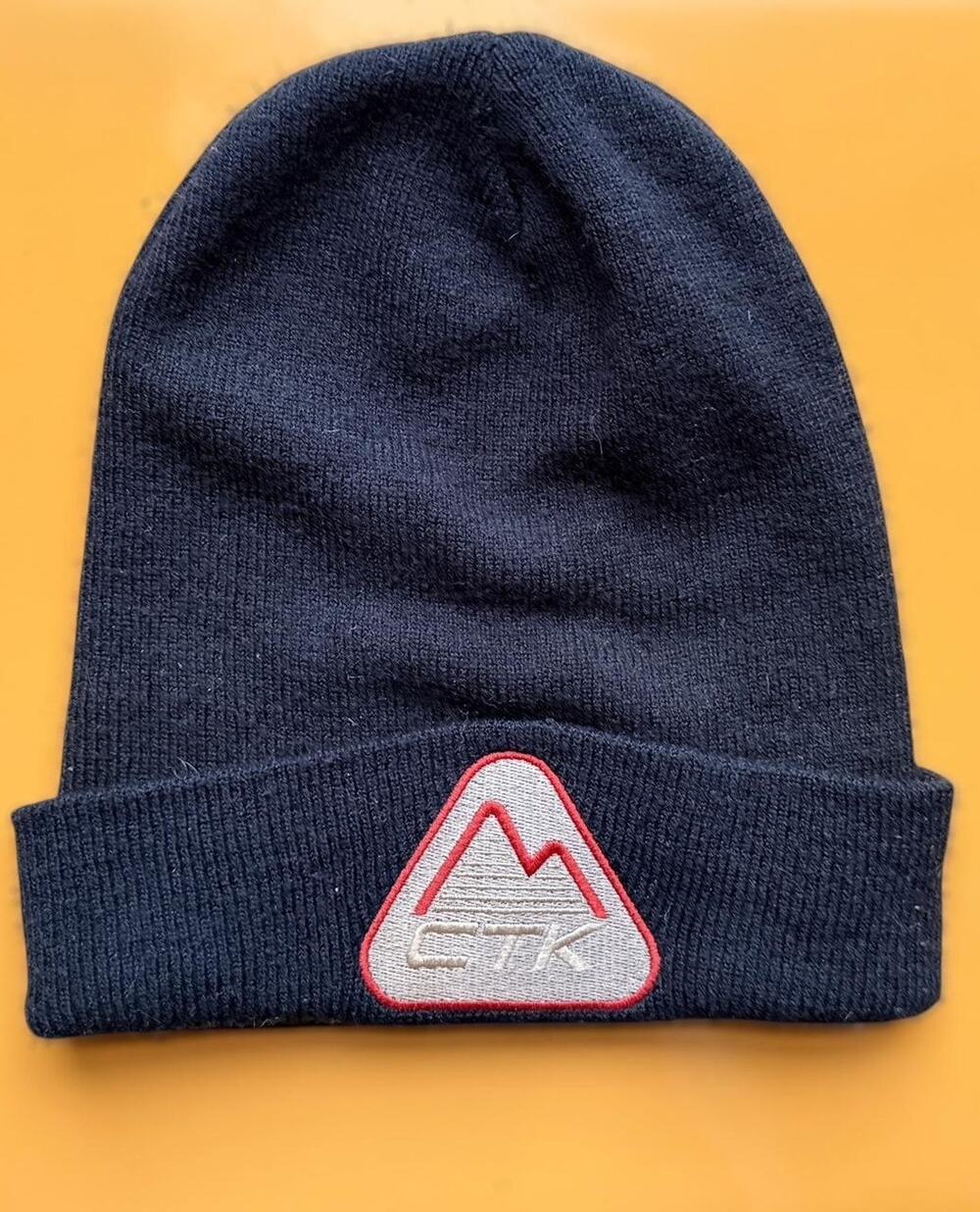 Vintage 90s Grunge Navy Blue Cuffed Knit Beanie | Y2K Streetwear Patch Logo